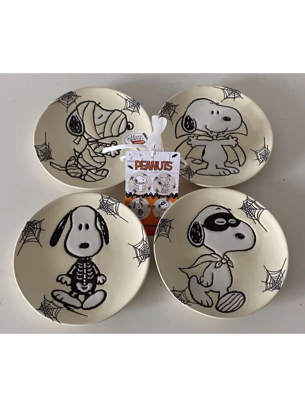 Set Of 4 Peanuts Snoopy Halloween Costumes 6